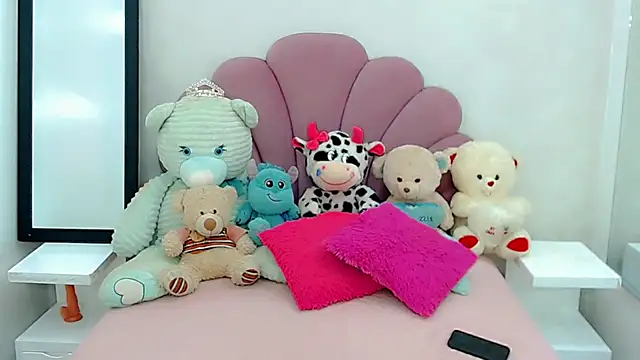 hanna sweett34 online show from November 21, 2025, 3:38 am