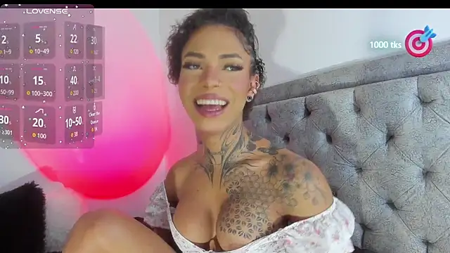 michell danna online show from October 2, 2025, 1:31 am