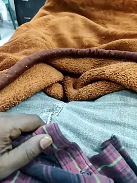 Yourminal online show from November 5, 2025, 6:55 pm