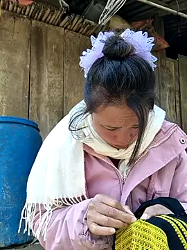 Snapshot of liu-liusexy chatting on December 2, 2025, 3:30 am liu-liusexy online show from December 2, 2025, 3:30 am