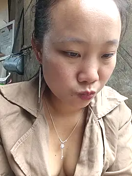 liu-liusexy online show from May 9, 2026, 1:31 am