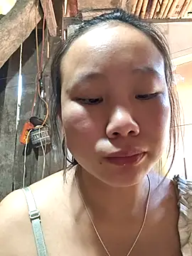 liu-liusexy online show from May 26, 2026, 2:09 am