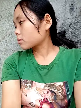 omiu-baby online show from October 11, 2025, 1:50 am