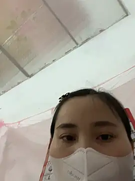 Snapshot of Zinsetka chatting on April 9, 2026, 6:19 am Zinsetka online show from April 9, 2026, 6:19 am