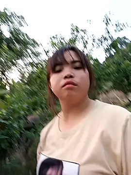 Snapshot of AnHa19 chatting on April 5, 2026, 11:17 am AnHa19 online show from April 5, 2026, 11:17 am