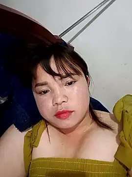 Snapshot of AnHa19 chatting on April 18, 2026, 1:35 pm AnHa19 online show from April 18, 2026, 1:35 pm
