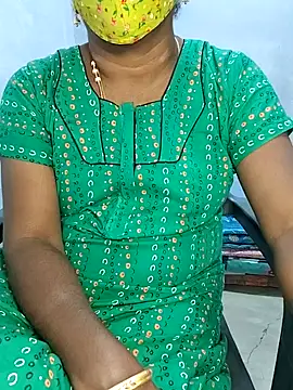 Snapshot of umashreetamil chatting on September 11, 2025, 3:12 pm umashreetamil online show from September 11, 2025, 3:12 pm