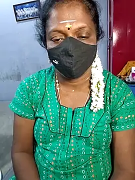 Snapshot of umashreetamil chatting on September 23, 2025, 5:36 am umashreetamil online show from September 23, 2025, 5:36 am