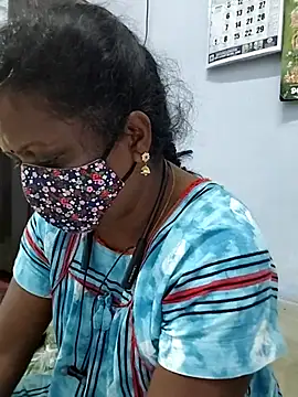 Snapshot of umashreetamil chatting on November 5, 2025, 2:25 am umashreetamil online show from November 5, 2025, 2:25 am