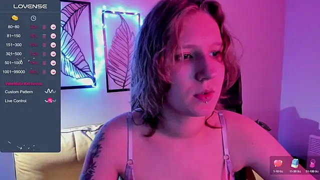 Hailey Foxy online show from November 14, 2025, 9:02 am