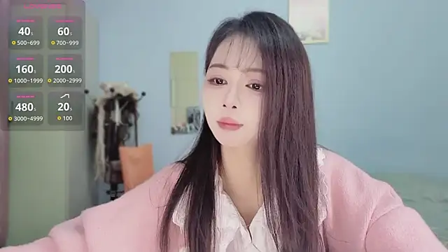 Sue101010 online show from December 15, 2025, 2:56 pm