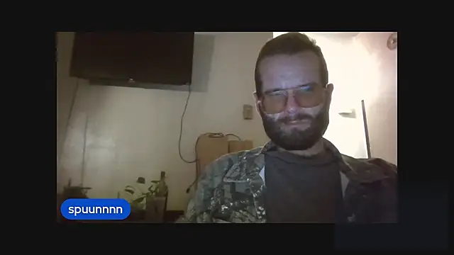 hungspundick1 online show from November 9, 2025, 5:55 am