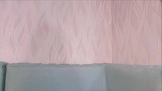 mia scot online show from September 19, 2025, 11:58 am