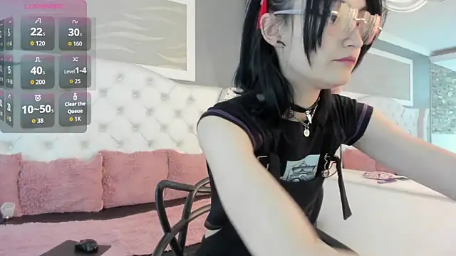 Snapshot of naomi_cooper__ chatting on September 24, 2025, 2:01 pm naomi cooper online show from September 24, 2025, 2:01 pm