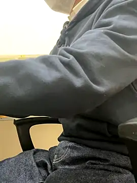 Snapshot of Daddygarry chatting on November 21, 2025, 12:26 pm Daddygarry online show from November 21, 2025, 12:26 pm