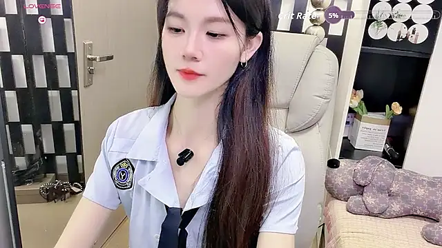 Yueyue-MM online show from July 4, 2026, 1:48 pm
