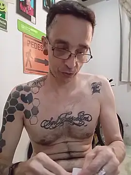 dinho carioca online show from December 16, 2025, 2:54 pm