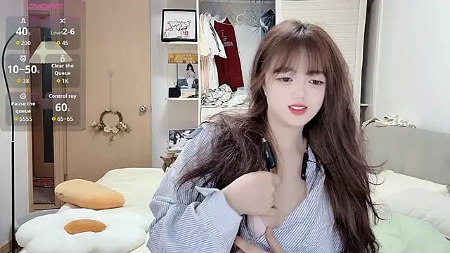 DDDDDoremi online show from October 4, 2025, 3:08 am