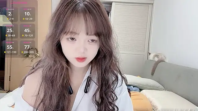 DDDDDoremi online show from October 2, 2025, 2:59 am