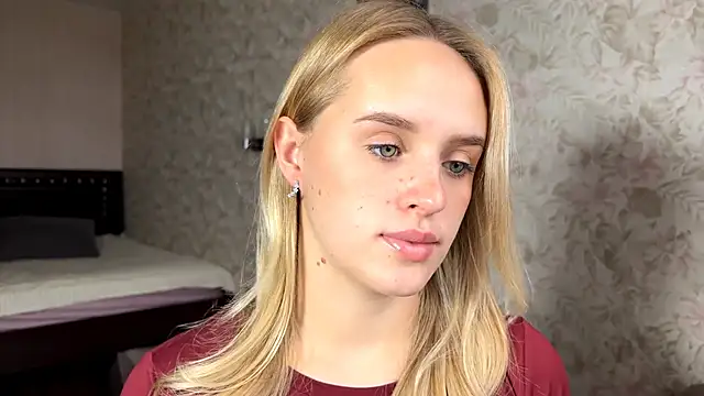 Snapshot of ElisabetLorney chatting on October 6, 2025, 8:15 am ElisabetLorney online show from October 6, 2025, 8:15 am