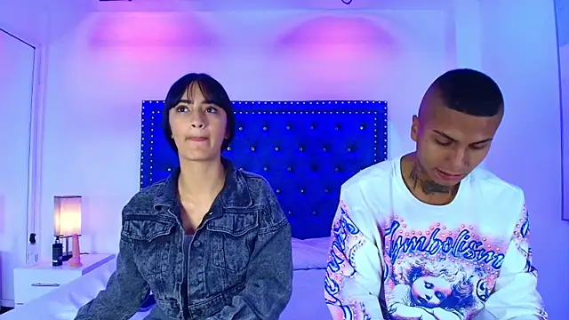 Snapshot of Damian_and_roxanne chatting on February 26, 2026, 12:38 pm Damian and roxanne online show from February 26, 2026, 12:38 pm