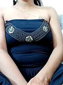 Snapshot of Kriti_Sanon_ chatting on September 14, 2025, 3:56 pm Kriti Sanon online show from September 14, 2025, 3:56 pm