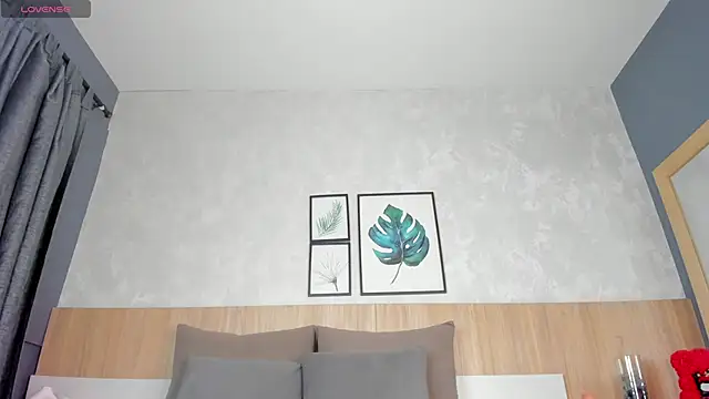 mia gate online show from September 25, 2025, 12:33 pm