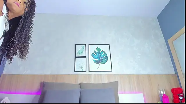 mia gate online show from November 11, 2025, 11:38 am