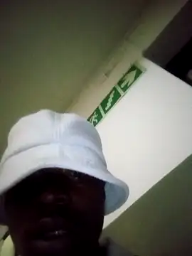 Snapshot of mojeemore chatting on January 18, 2026, 8:56 pm mojeemore online show from January 18, 2026, 8:56 pm