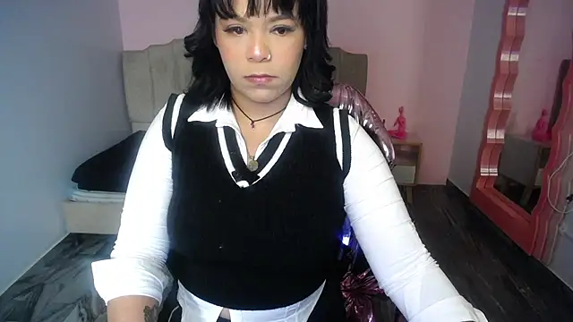 Vivi rosse ch online show from September 10, 2025, 3:49 am