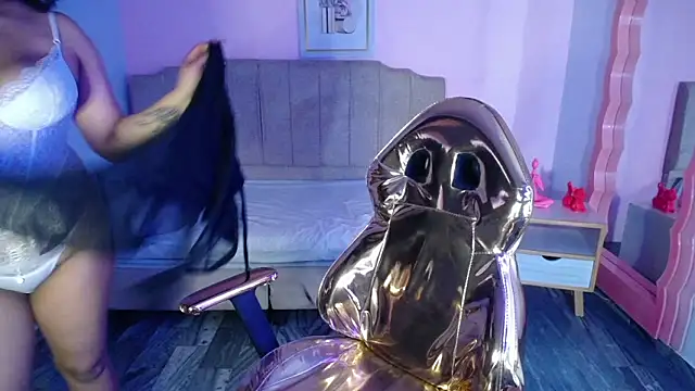 Vivi rosse ch online show from September 28, 2025, 12:01 pm