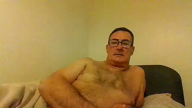 goldenman59 online show from October 8, 2025, 1:23 pm