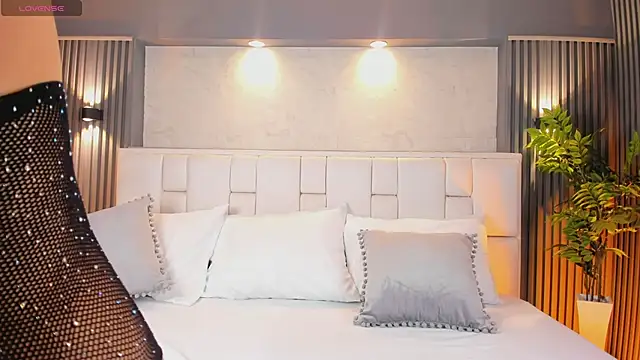 Snapshot of LunnaBlake chatting on March 15, 2026, 4:30 am LunnaBlake online show from March 15, 2026, 4:30 am