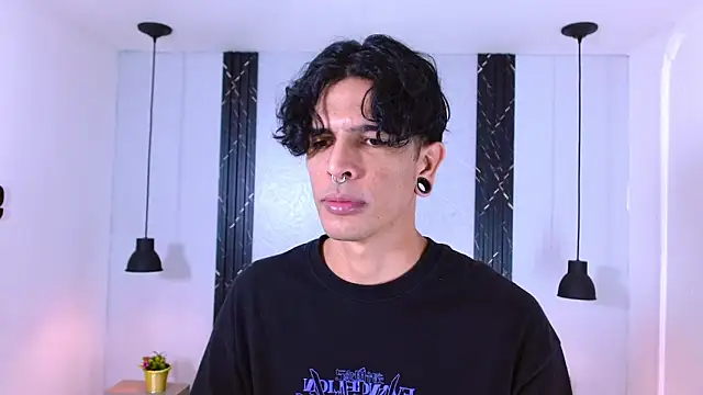 Snapshot of Franvill_Trato chatting on October 6, 2025, 5:24 pm Franvill Trato online show from October 6, 2025, 5:24 pm