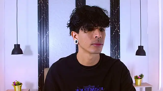 Snapshot of Franvill_Trato chatting on September 23, 2025, 7:10 pm Franvill Trato online show from September 23, 2025, 7:10 pm