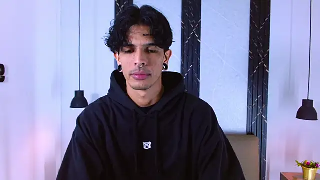 Snapshot of Franvill_Trato chatting on September 26, 2025, 7:21 pm Franvill Trato online show from September 26, 2025, 7:21 pm