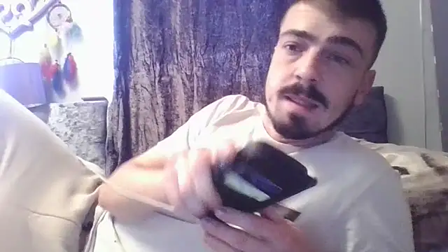 Snapshot of jaycoy22 chatting on September 21, 2025, 1:49 pm jaycoy22 online show from September 21, 2025, 1:49 pm