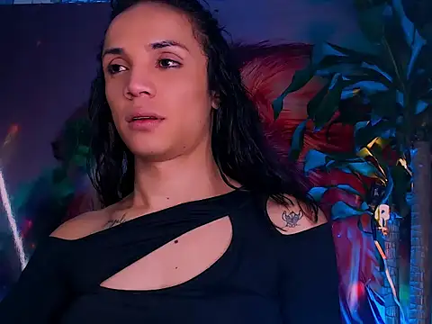 Snapshot of Cristal_Gem1 chatting on October 22, 2025, 4:34 am Cristal Gem1 online show from October 22, 2025, 4:34 am