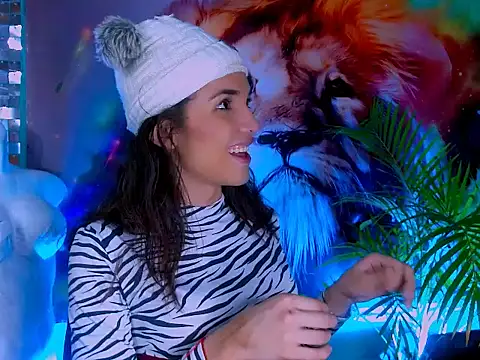 Snapshot of Cristal_Gem1 chatting on September 28, 2025, 12:06 am Cristal Gem1 online show from September 28, 2025, 12:06 am