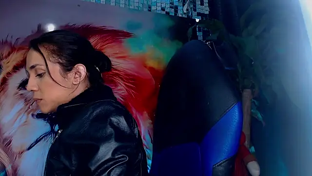 Cristal Gem1 online show from December 5, 2025, 12:15 pm