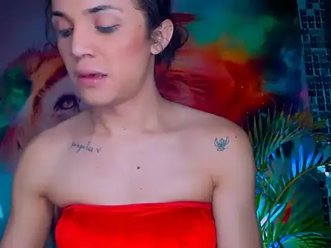 Snapshot of Cristal_Gem1 chatting on October 4, 2025, 3:41 am Cristal Gem1 online show from October 4, 2025, 3:41 am