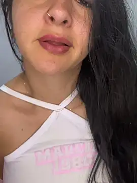Snapshot of salo-rousee chatting on June 5, 2026, 10:10 am salo-rousee online show from June 5, 2026, 10:10 am