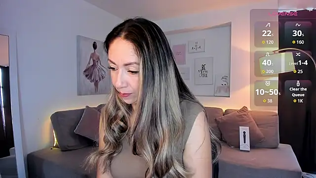 Snapshot of Laly_dolce chatting on September 15, 2025, 7:58 pm Laly dolce online show from September 15, 2025, 7:58 pm