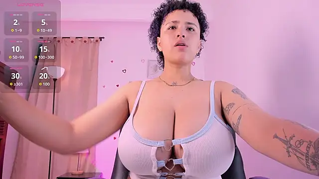 Snapshot of LiaaMoretzz chatting on March 28, 2026, 8:59 am LiaaMoretzz online show from March 28, 2026, 8:59 am