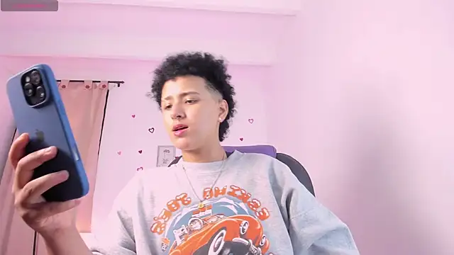 Snapshot of LiaaMoretzz chatting on April 9, 2026, 1:18 am LiaaMoretzz online show from April 9, 2026, 1:18 am