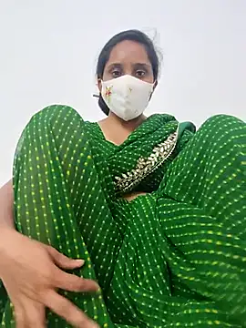 Snapshot of Miss_Riya20 chatting on November 6, 2025, 5:06 pm Miss Riya20 online show from November 6, 2025, 5:06 pm