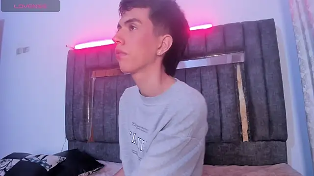 dylan 202520  online show from November 22, 2025, 11:31 am