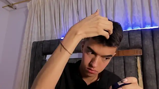 dylan 202520  online show from September 24, 2025, 11:28 am