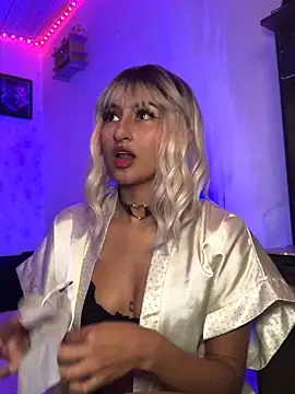 Samara SaenzV online show from October 19, 2025, 5:32 am