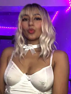 Samara SaenzV online show from October 9, 2025, 11:49 pm